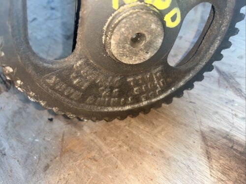 JOHN DEERE 1010 / 2010. DIESEL ENGINE CAMSHAFTWITH CAM GEAR