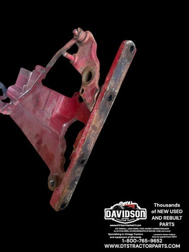 1970 Farmall IH 826 Tractor Right Dash Support Bracket 398109R3