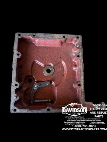 1970 Farmall IH 826 Tractor Transmission Shift Cover Plate 399045