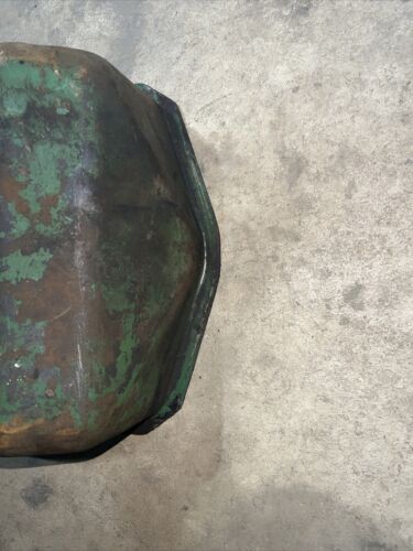 JOHN DEERE B TRACTOR VALVE COVER B JD part