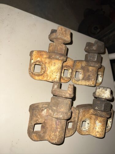 Farmall 350 utility spin out wheel Clamps Set Of 4