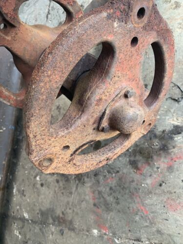 Farmall IH B BN tractor main front end pedestal + hubs - cap 3 bolt style hub