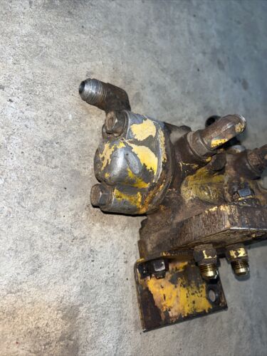 International 444 IH tractor hydraulic control flow valve to powersteering steer