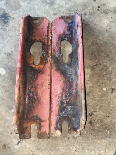 Farmall M SM MTA 400 350 460 Tractor pair 2) IH IHC Axle drawbar brace brackets