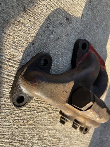 IH Farmall Manifold 279160R1 oil cooler