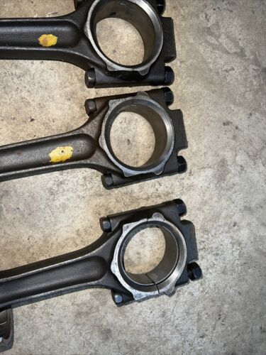 Case International D206 Used Pistons W/Rods Set (4) 574 584 595