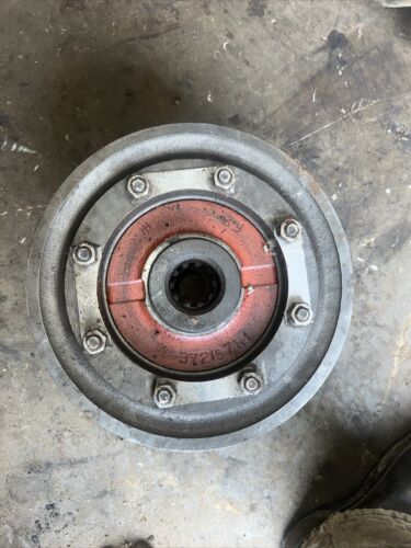 Farmall IH 560 Diesel Tractor transmission pinion gear 372157R1