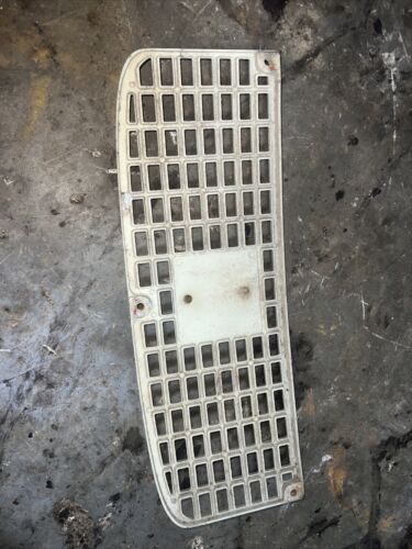 International Harvester Farmall 560 460 660 Tractor Grill Hood Emblem OEM NICE