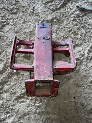 INTERNATIONAL 706 tractor dash housing steering motor bracket ih part casting