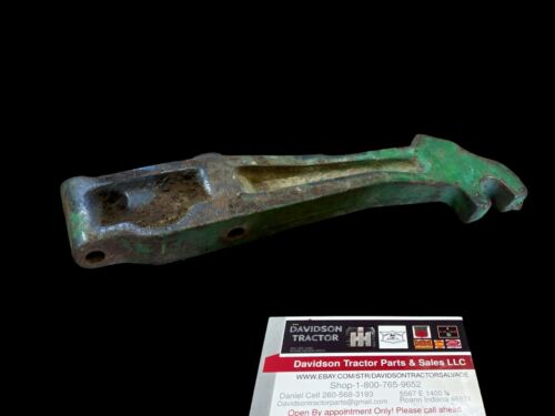 John Deere 730 Hydraulic Cylinder Hanger Holder R20414R