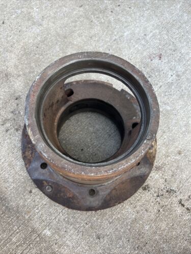 Farmall 400 450 Tractor IH BULL PINION CAGE 357033R1 Antique Tractor
