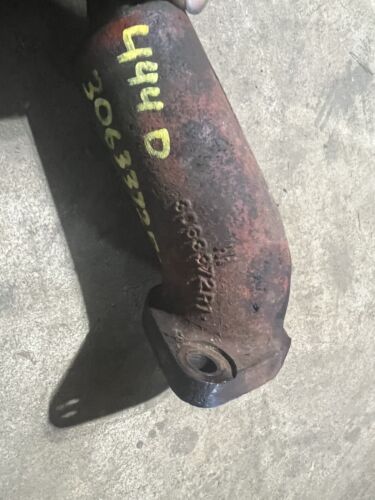 3063372R1 IH 444 Diesel Coolant Neck Antique Tractor