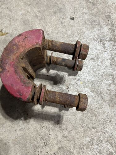 Farmall Super C SC IH Tractor original wheel hub wedge clamp w/ bolts to axle