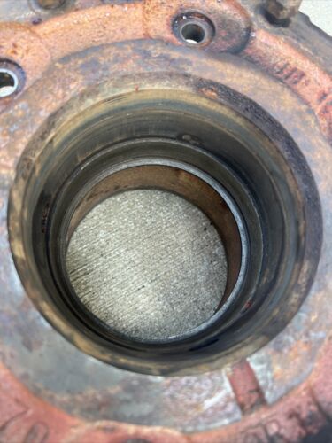 Farmall 400 450 Tractor IH BULL PINION CAGE 357033R1 Antique Tractor