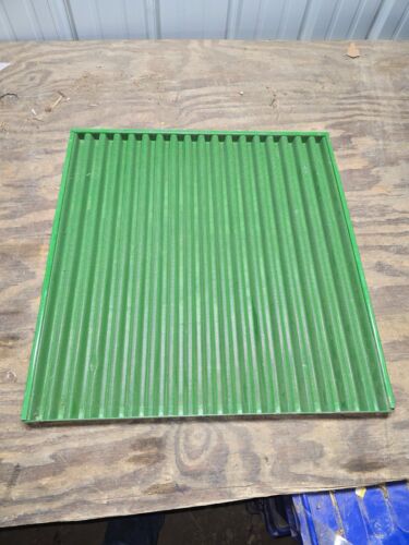 Side Screen fits John Deere 4520 4620 AR43060 NEW OLD STOCK