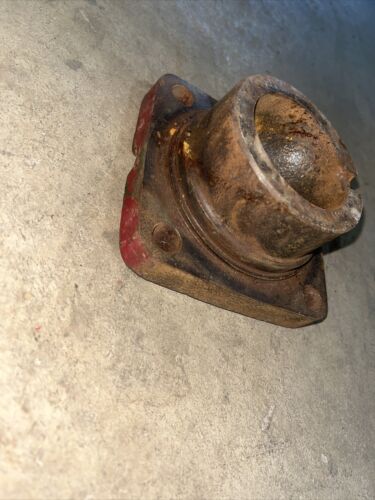 FARMALL IH 1026 1256 544 656 666 706 806 Hydro-86++ Housing End Cover 378652R