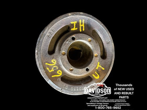 IHC Farmall 656 Utility Front Crankshaft Pulley 702136-C1 Antique Tractor