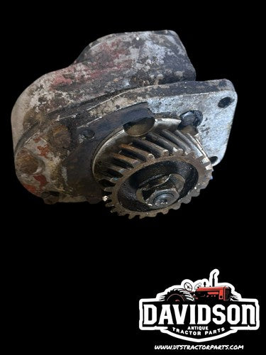 Farmall IH 300 350 tractor Good hydraulic pump assembly w/ drive gear