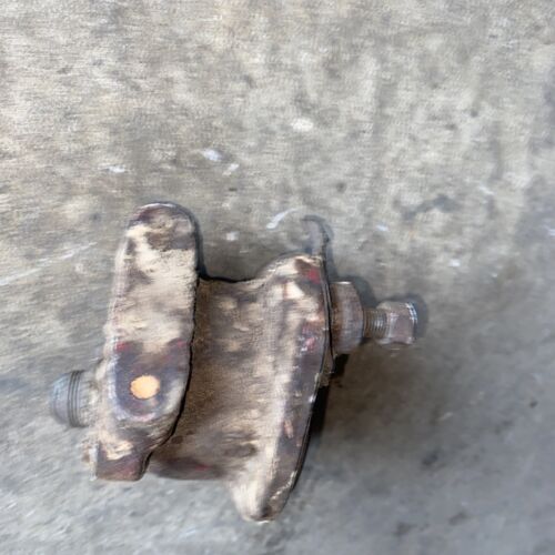 Farmall 300 350 400 450 distributor housing