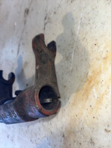 Used Clutch Release Fork fits International 660 450 Super MTA 400 Super M 560 M