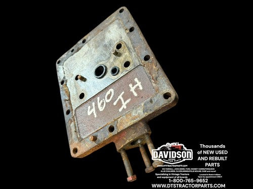 IH Farmall 460 340 Hydraulic Pump Mounting Flange Cover 373713R1 Antique Tractor