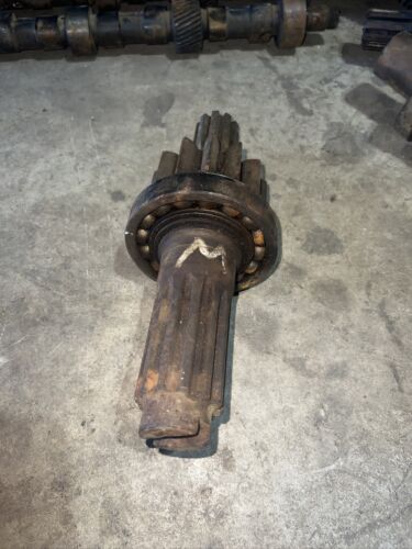 Farmall SM Super M 400 450 Bull Pinion Shaft