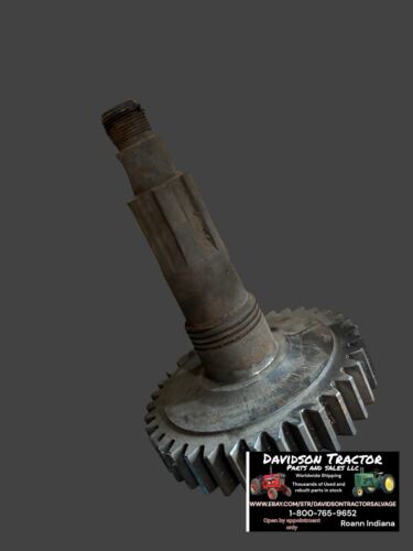 JOHN DEERE 620 630 TRANSMISSION DRIVE & SHAFT GEAR A5572R AA6523R