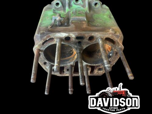 Late Styled John Deere B Cylinder Block B2500R  Antique Tractor