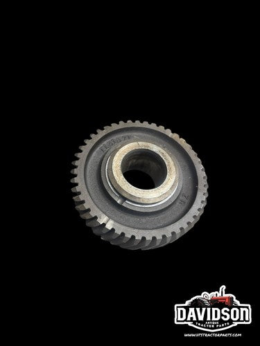 John Deere 2010 RU Transmission 1st & 2nd Speed Gear T13167T  Tractor