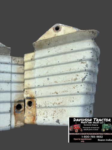 International 460 Utility Dash Corners Pair Antique Tractor