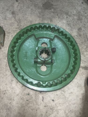 B660R 1936 John Deere Unstyled B Flywheel Nice One!!!