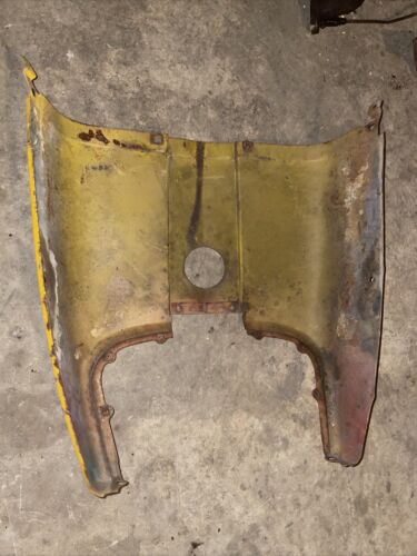 IH FARMALL 424 444 2444 TRACTOR CENTER FUEL TANK HOOD - NICE NO DENTS