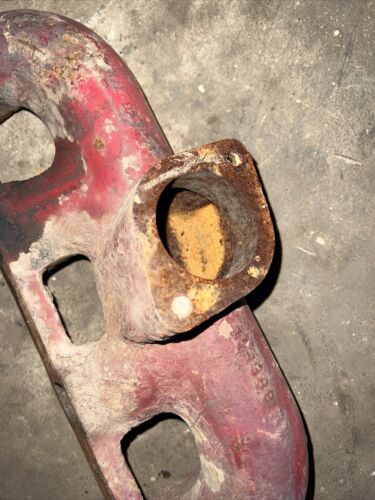 International Manifold-intake 308389R1 504 Diesel Antique Tractor