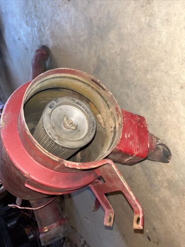 International Farmall 856 Air cleaner Assembly Antique tractor