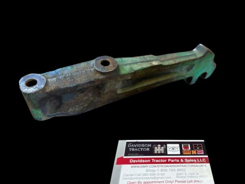 John Deere 730 Hydraulic Cylinder Hanger Holder R20414R