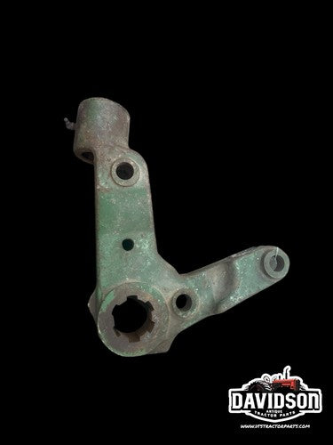 1 John Deere 720 730D R.H.  Rock Shaft  Lift Arm  F2641R used tractor part
