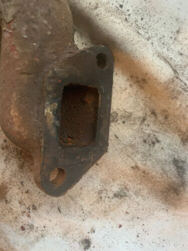 FARMALL Cub Lower Water Pipe