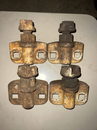 Farmall 350 utility spin out wheel Clamps Set Of 4