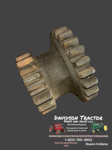 1941 John Deere A  Transmission Idler Gear A2312R    Antique Tractor