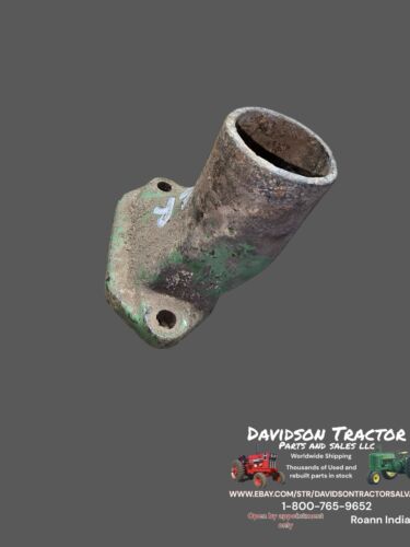 John Deere R Diesel Lower Cylinder Head Water Port Casting RH R186R