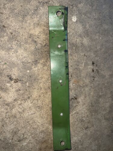 AB2747R * John Deere B Fuel Tank Support Bracket or Gas Tank Bracket * Original!