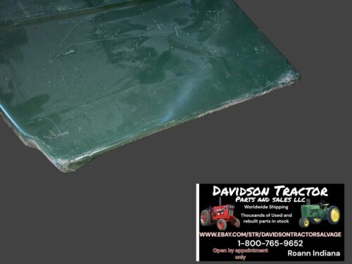 Side Panel RH fits John Deere 1830, 2020, 2030, 2120, 2130, 2640