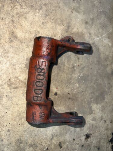 USED CLUTCH BEARING RELEASE FORK FOR FARMALL M MD MTA TRACTOR 5800DB