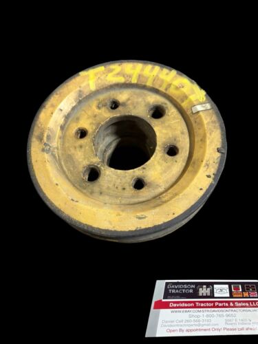 Used Crankshaft Pulley Fits John Deere 210C 290D 482C T24440T
