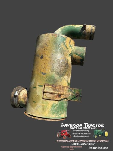 John Deere 1120 Tractor Air Cleaner Assembly