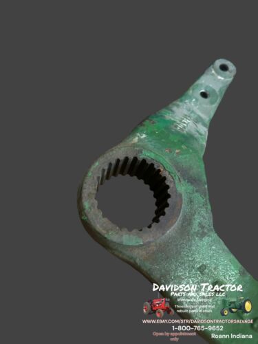 John Deere MT tractor 3pt hitch left inner rockshaft top lift arm bracket M1069T