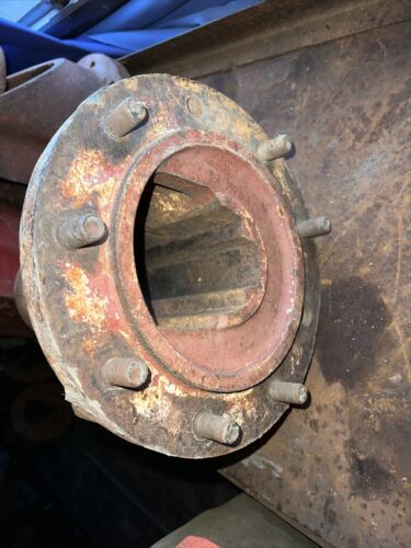 International Farmall 806 IH tractor ORIGNAL M&W 9 bolt 2 7/8 axle hub 3 U bolts