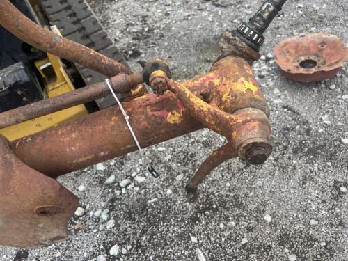 International W-400 Front Axel Assembly Antique Tractor