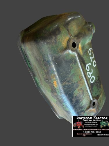 John Deere 620 630 Used Original valve cover AA6564R