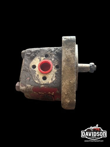 IH B275,414. 354 364 384 424 444 2300A Good Used Hydraulic Pump Antique Tractor